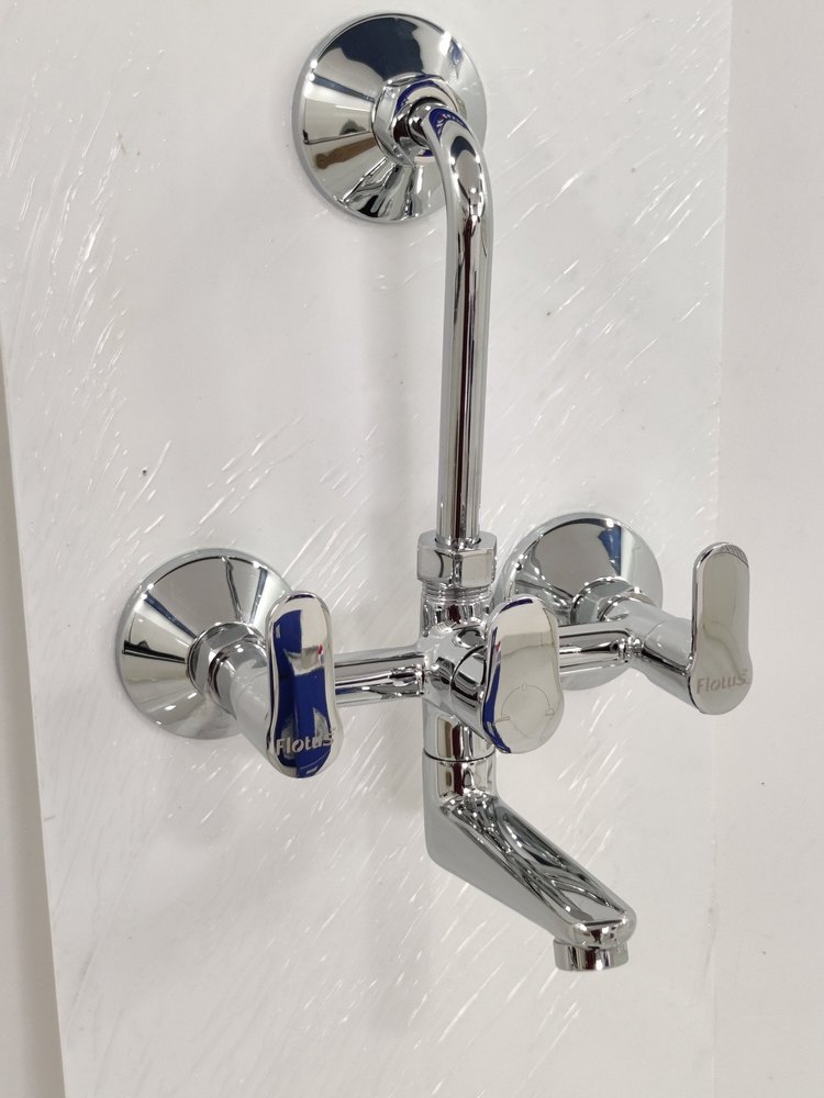 1420-wall-mixer-2in1-with-bend-for-overhead-shower-1000×1000